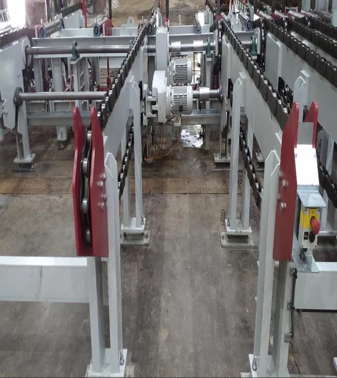 Machine industrielle propre après décontamination