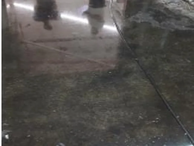 Parking sous-sol inondé avant intervention