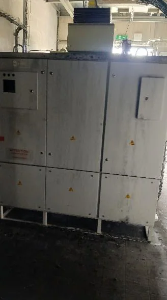 Armoires électriques contaminées par la suie, première vue