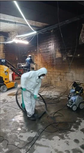 Local d'entreprise après décontamination