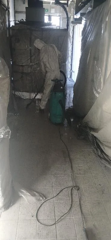 Décontamination du local TGBT, deuxième vue