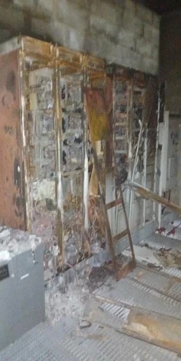 Local TGBT endommagé par l'incendie, première vue